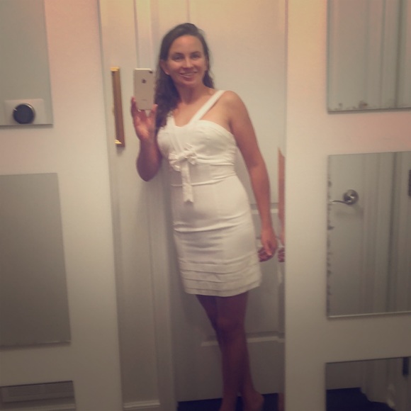 French Connection White Dress with Bow - Picture 2 of 8